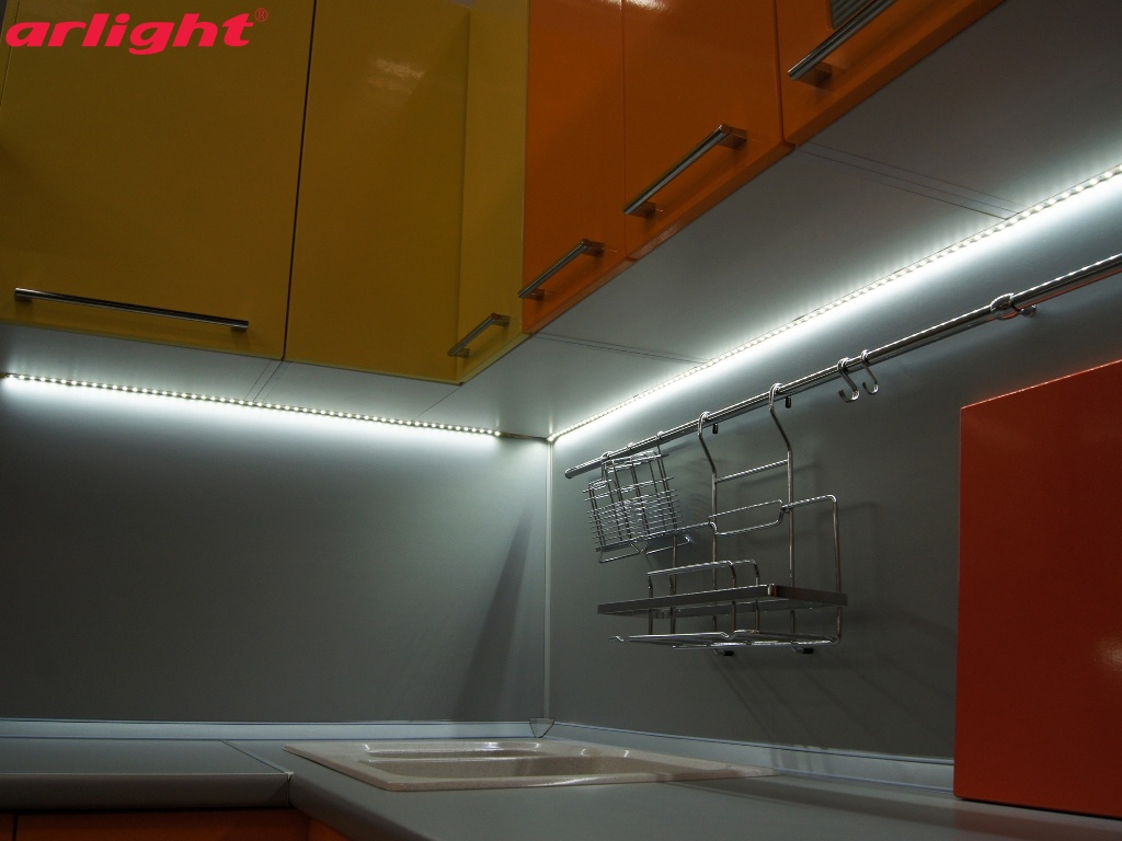 монтаж светодиодной подсветки на кухне